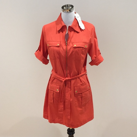 J. Gee Dresses & Skirts - J. Gee Orange Zip-Front Dress